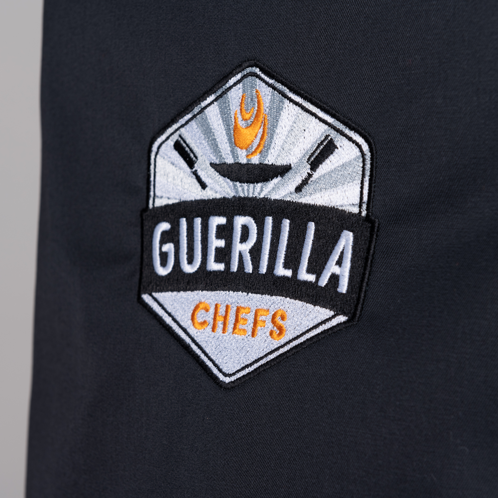 KUNDENPROJEKT REBEL Latzschürze