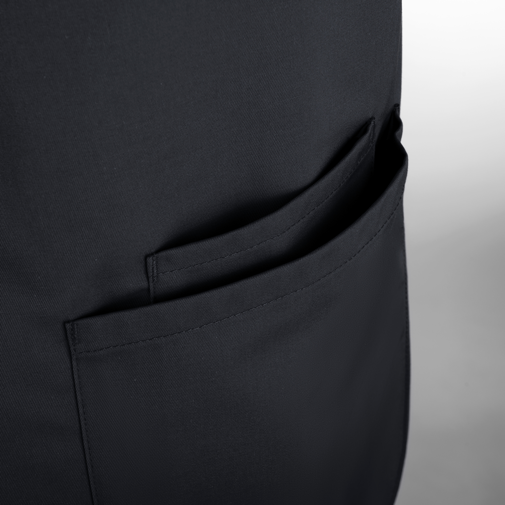 KUNDENPROJEKT REBEL Latzschürze