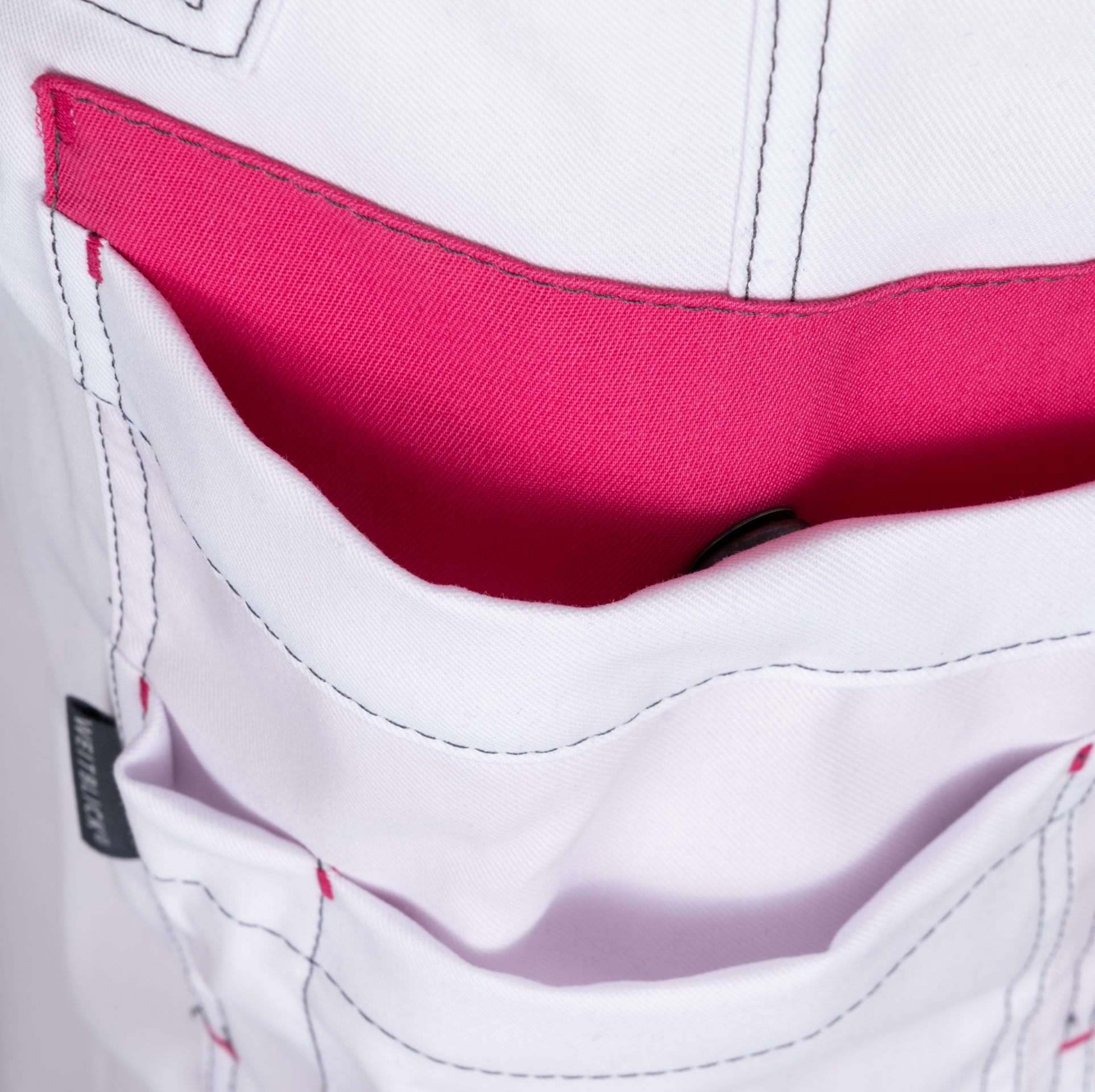 KUNDENPROJEKT MISSPOMPADOUR Die Latzhose für Damen